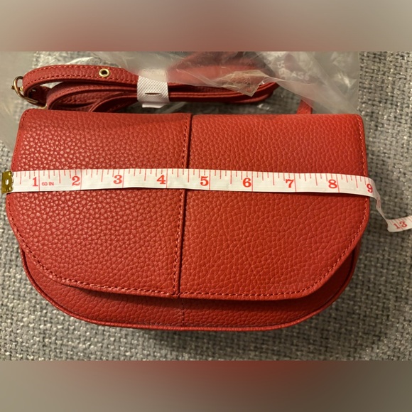 Brand New Matt & Nat Vegan Leather Crossbody with its dust bag ! - Picture 3 of 13